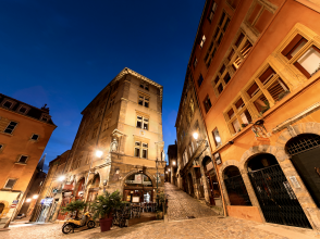 Place de la Trinité © Krom Galerie